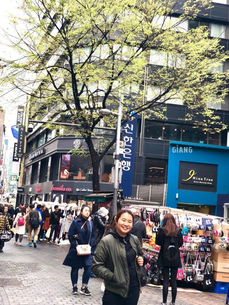 Khu phố mua sắm Myeongdong, Seoul